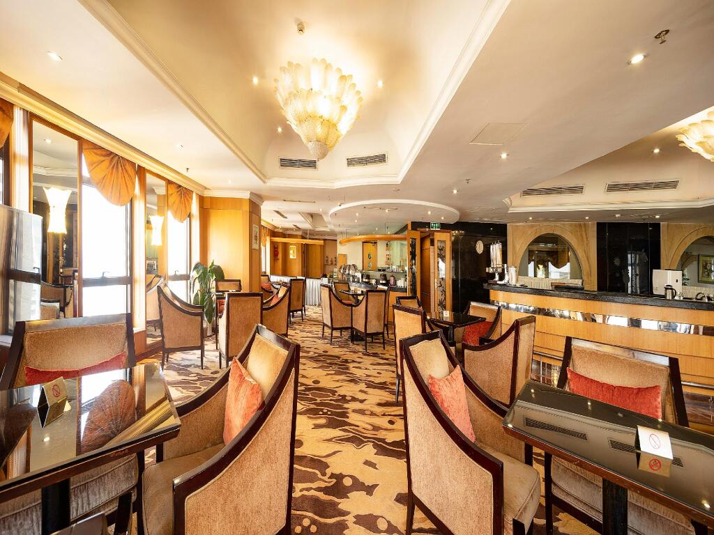 Далянь: Dalian Asia Pacific Service Apartment