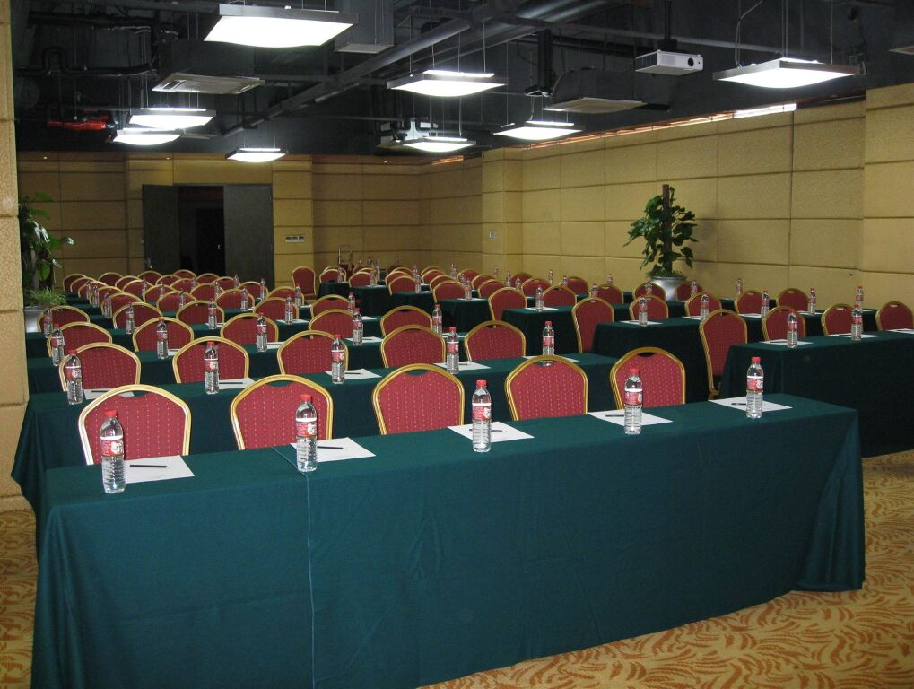 Шанхай: Gloria Plaza Hotel Kangqiao Shanghai