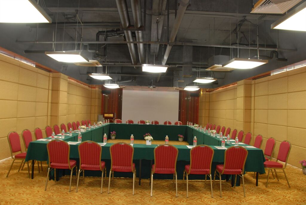 Шанхай: Gloria Plaza Hotel Kangqiao Shanghai