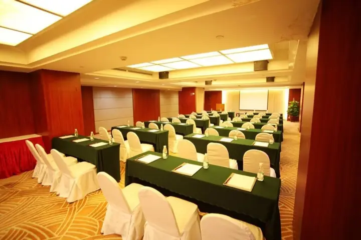 Шэньчжэнь: Century Plaza Hotel
