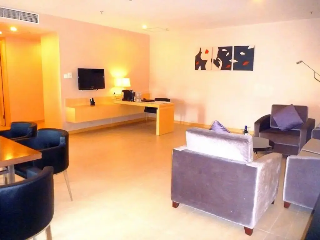 Шэньчжэнь: Century Plaza Hotel