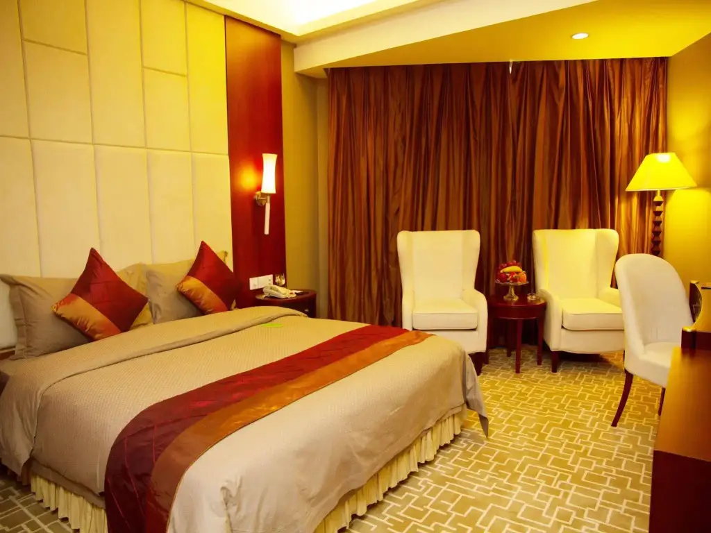Шэньчжэнь: Century Plaza Hotel