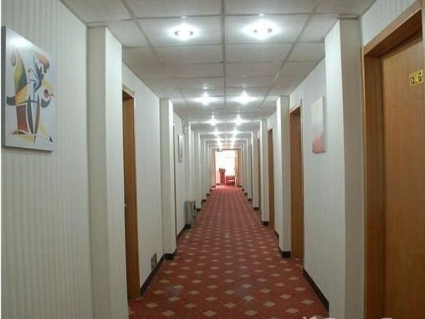 Пекин: Happy Garden Hotel