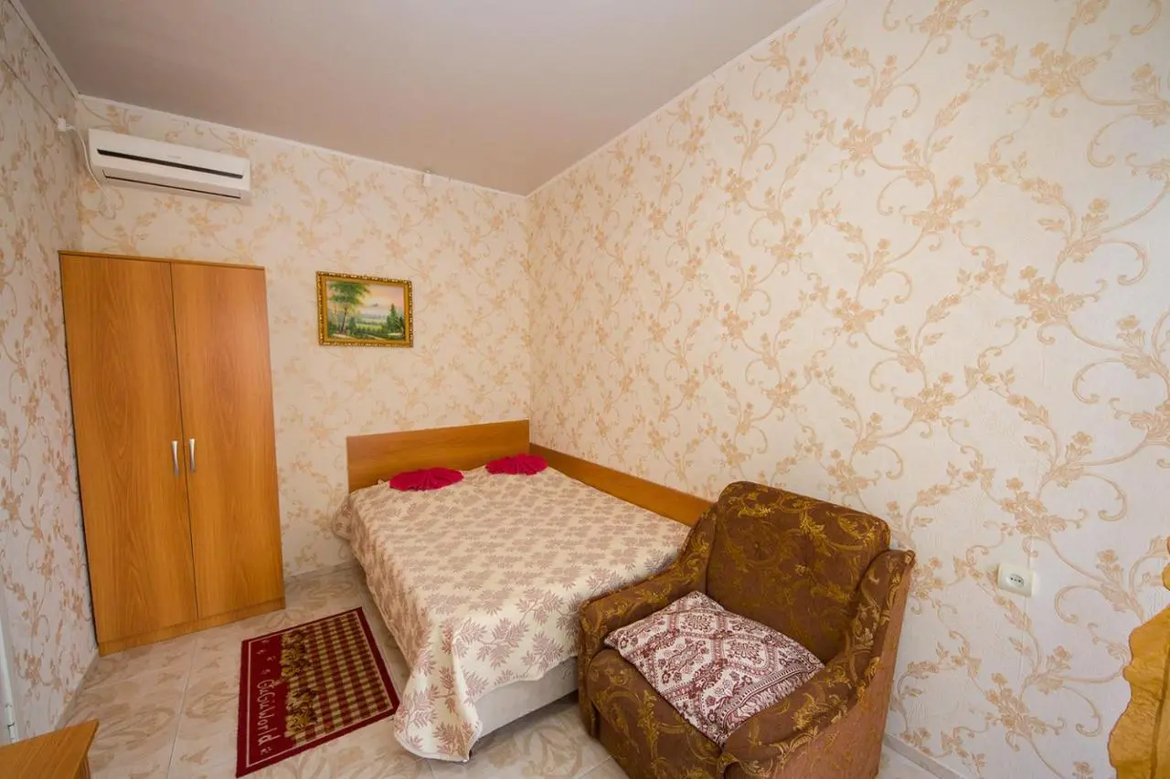 Витязево: Hotel Liza on Solnechnaya 17