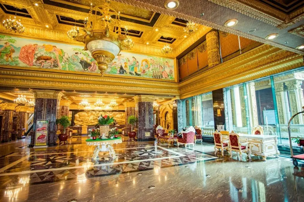 Nanyang King's Gate Hotel - Free Shuttle Service to Canton Fair — фото 1