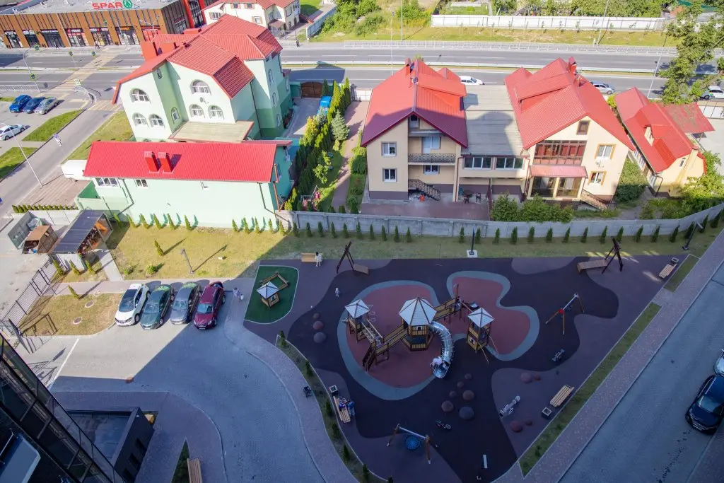 Калининград: LovelyHome 39 (ЛавлиХоум 39) на улице Аэропортная