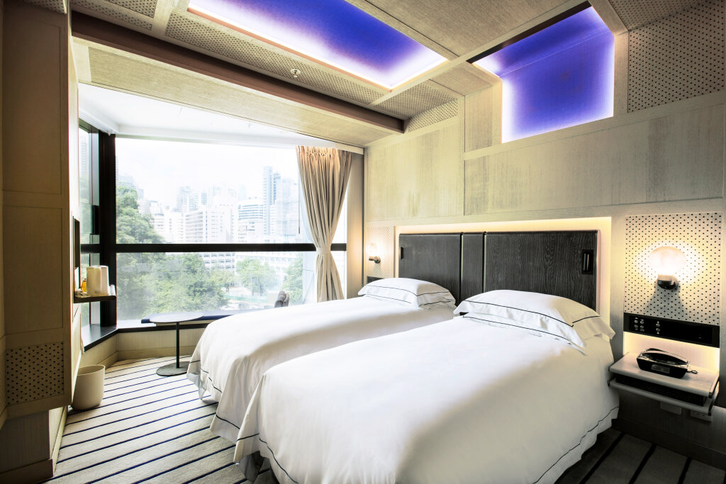 The Emperor (Happy Valley) Hotel — фото 1