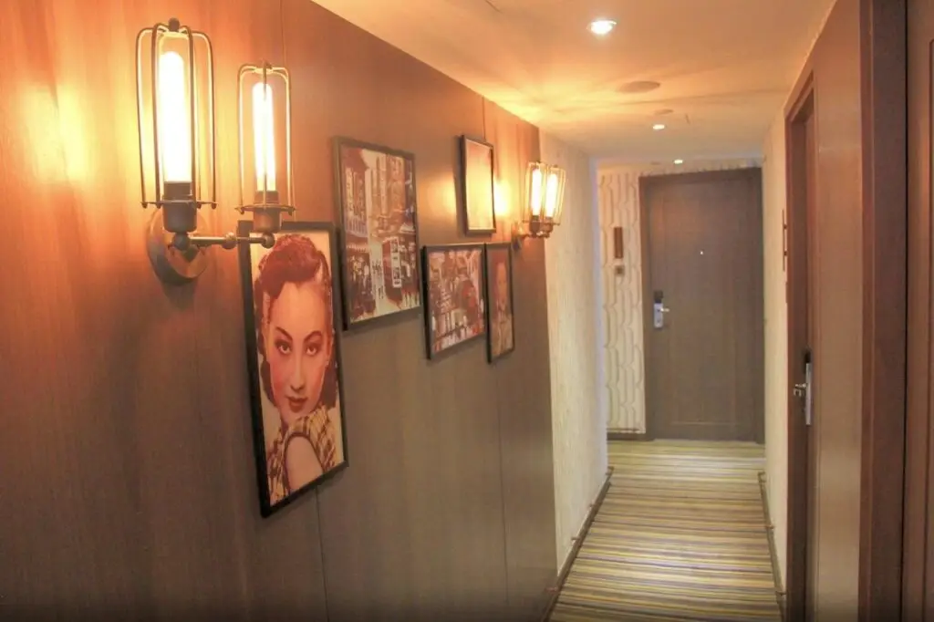Гонконг: Largos Hotel