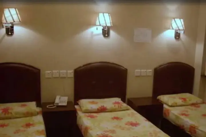 Гонконг: Lis Chain Hostel