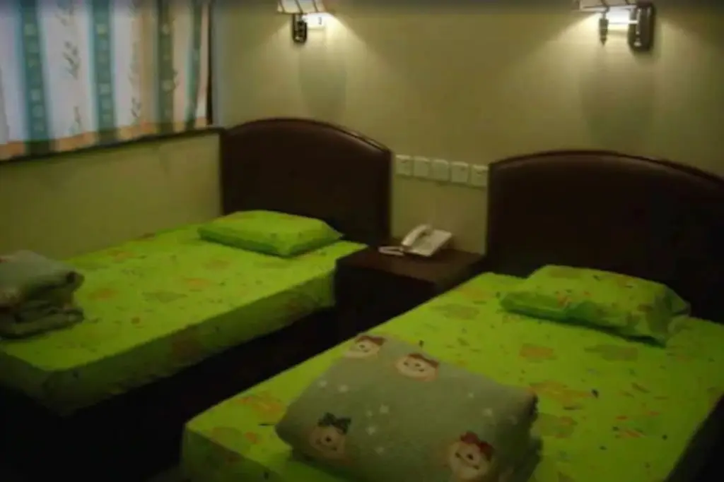 Гонконг: Lis Chain Hostel