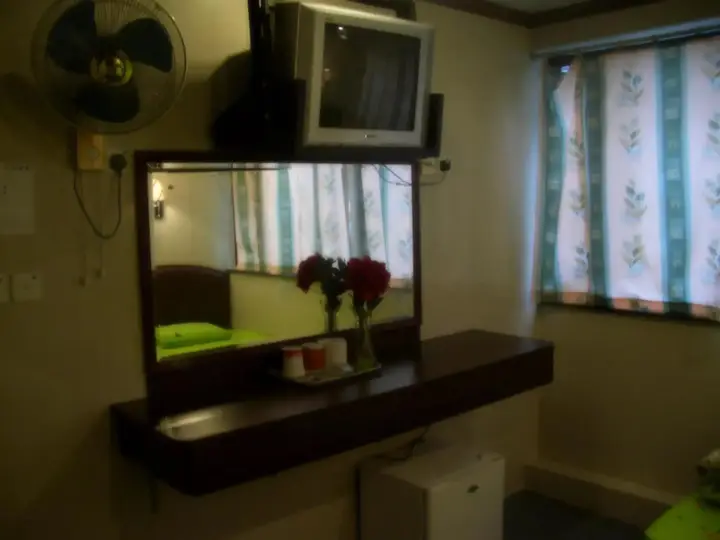 Гонконг: Lis Chain Hostel