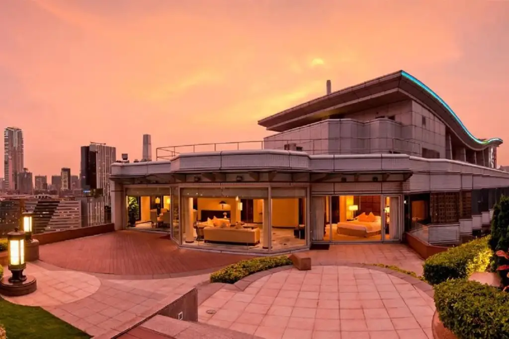 Harbour Plaza Metropolis — фото 1