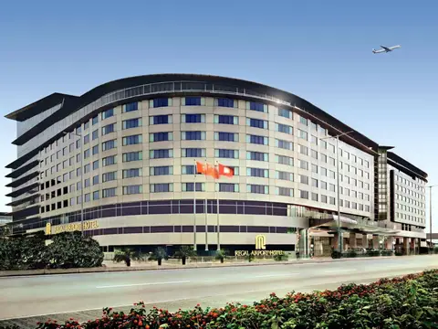 Regal Airport Hotel — фото 1