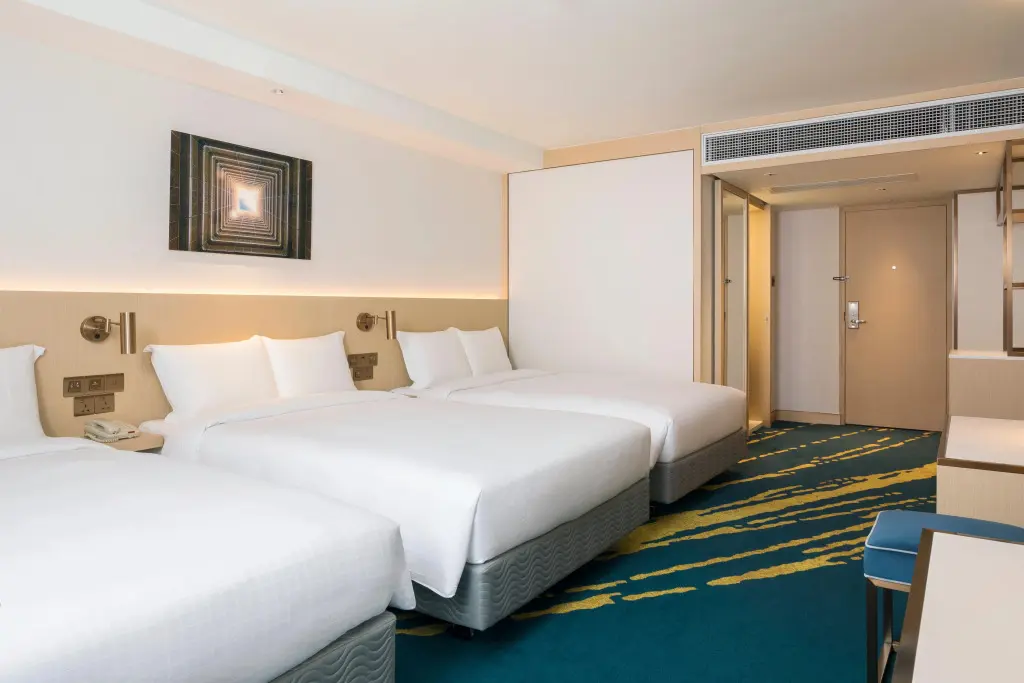 Гонконг: Holiday Inn Golden Mile Hong Kong by IHG