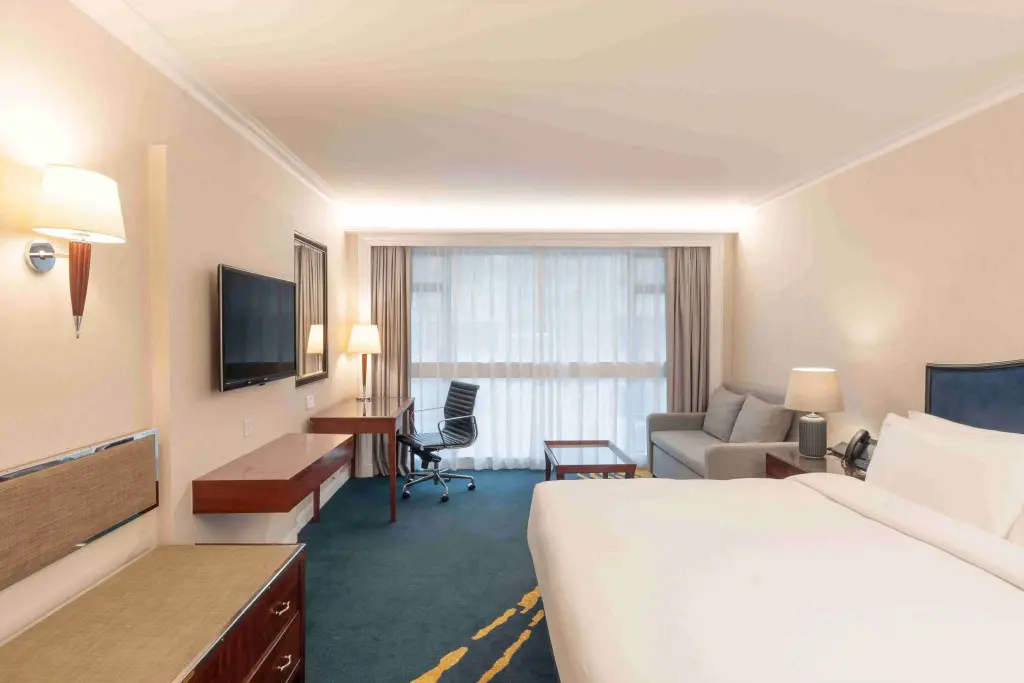 Гонконг: Holiday Inn Golden Mile Hong Kong by IHG