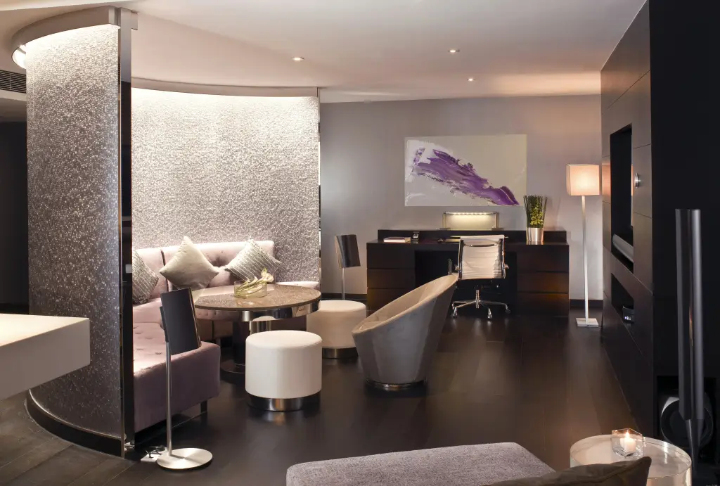 Гонконг: The Mira Hong Kong Hotel