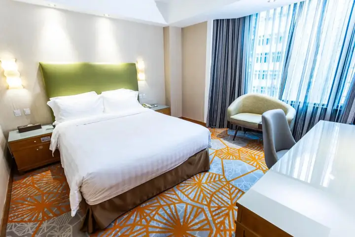 Гонконг: Wharney Hotel