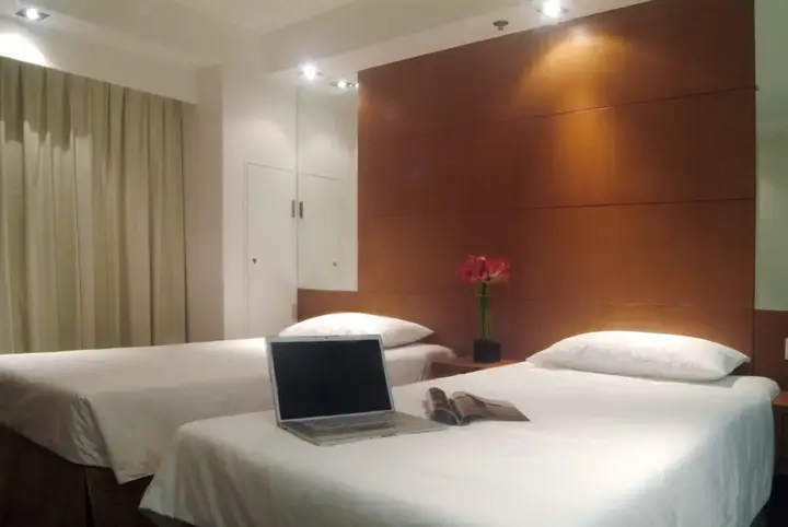 Гонконг: JJ Hotel