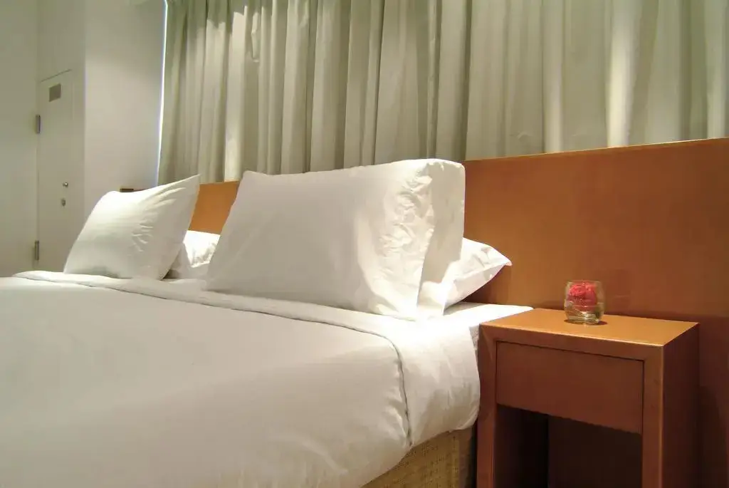 Гонконг: JJ Hotel