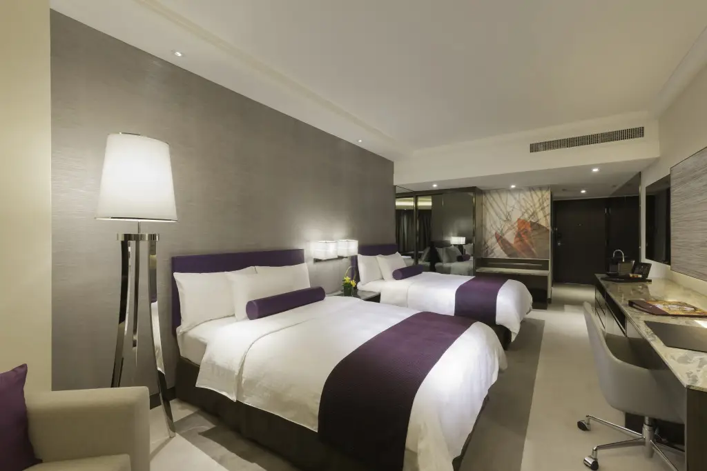 Гонконг: Gateway Hotel