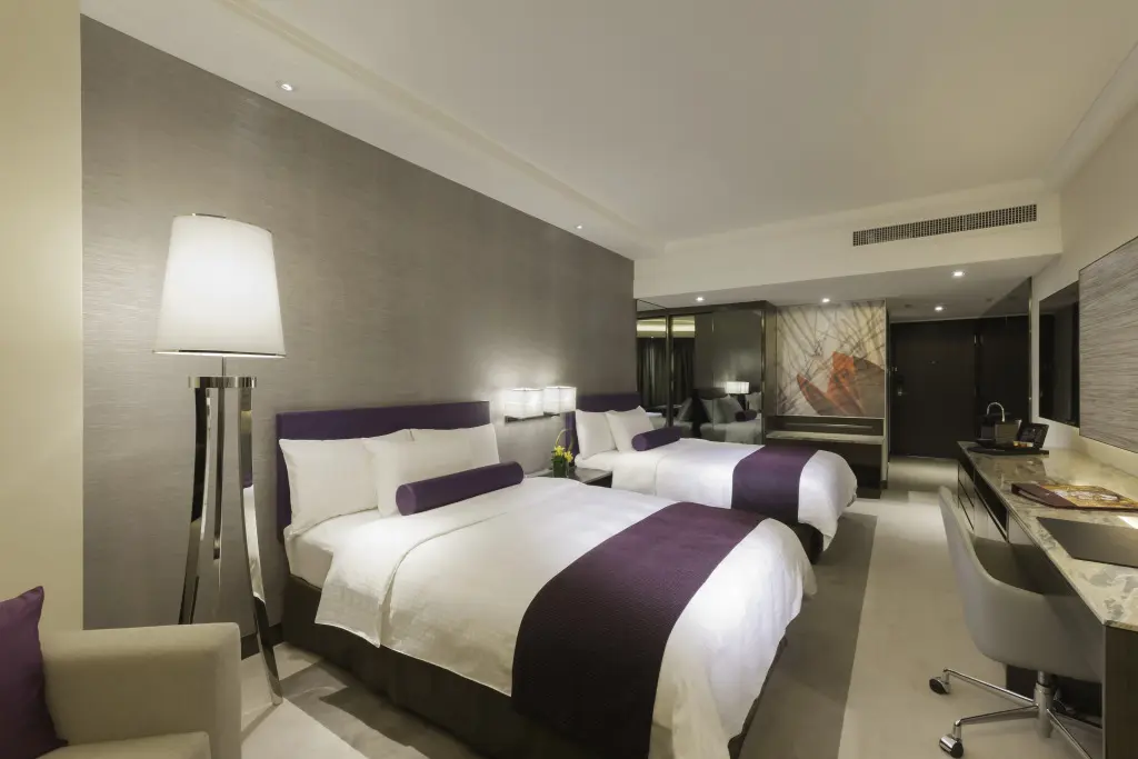 Гонконг: Gateway Hotel