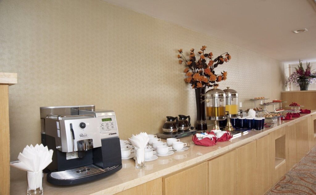 Пекин: Holiday Inn Downtown Beijing