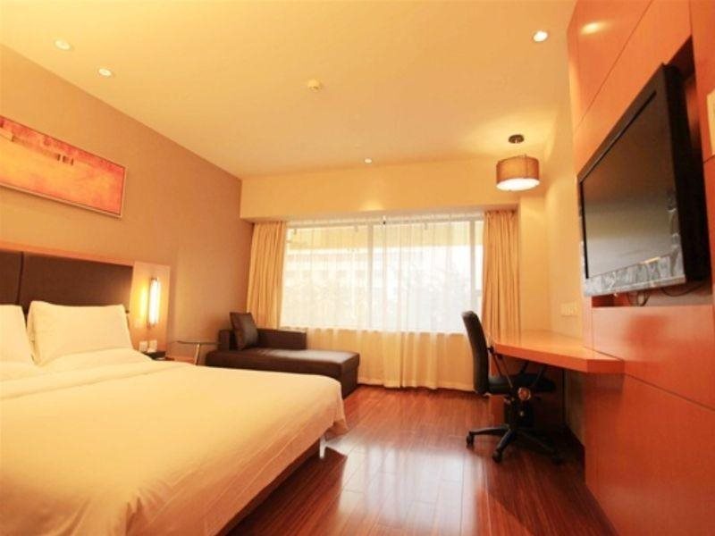 Тяньцзинь: JI Hotel Culture Center Tianjin