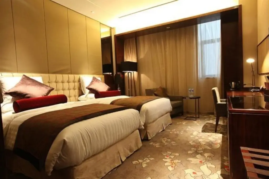 Таншань: Jitang Kaiyuan New Century Hotel