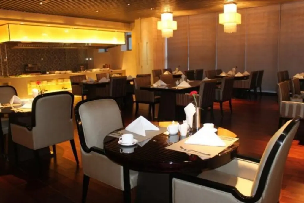 Таншань: Jitang Kaiyuan New Century Hotel