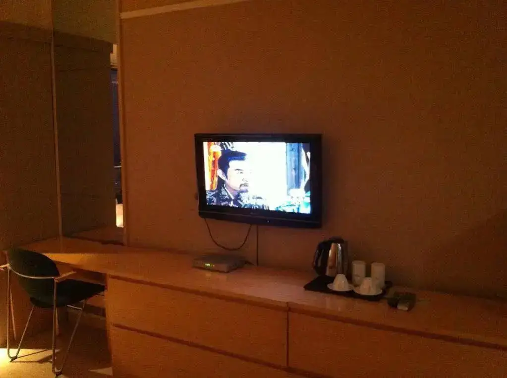 Ningbo 48 Carat City Core Apartment Hotel — фото 1