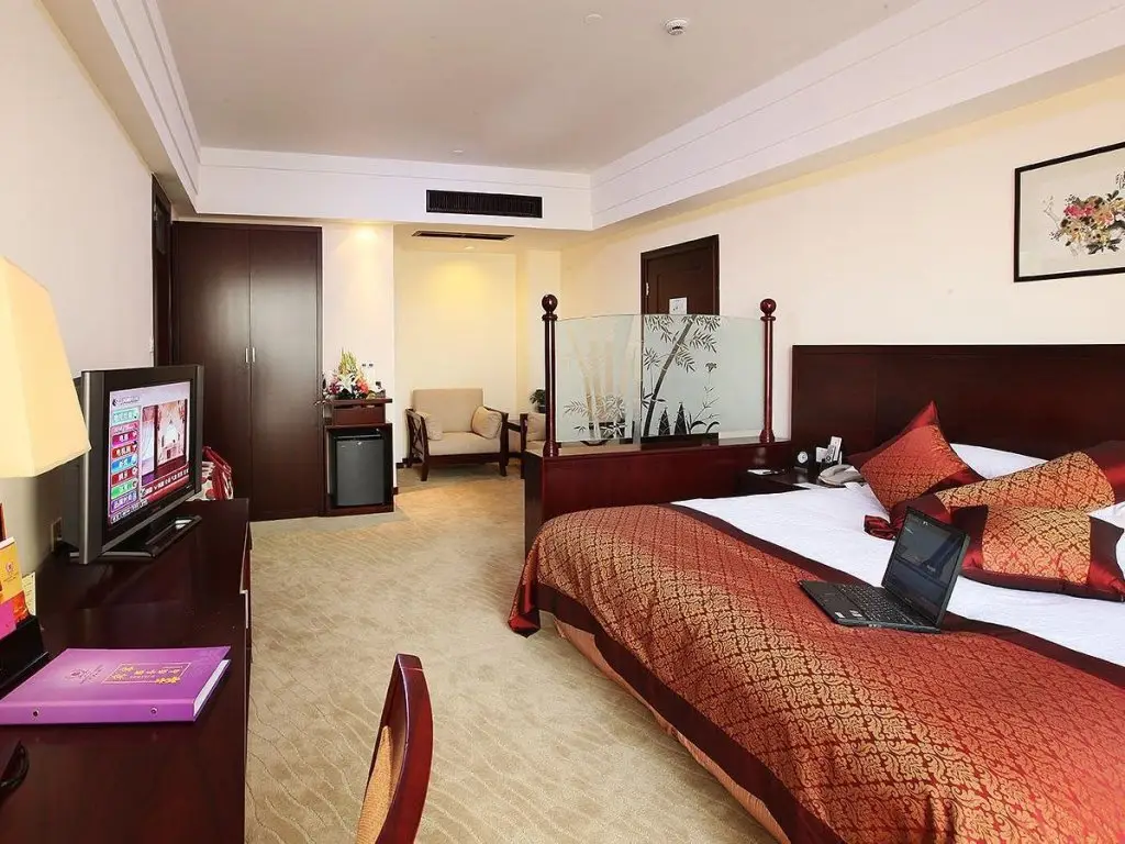 Amethyst Hotel — фото 1