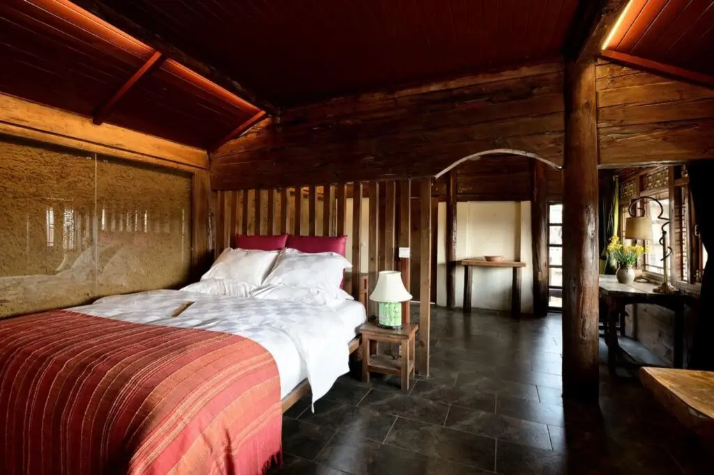 Лицзян: Blossom Hill Inn Lijiang Weavingland