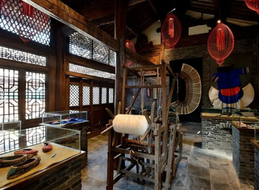 Лицзян: Blossom Hill Inn Lijiang Weavingland