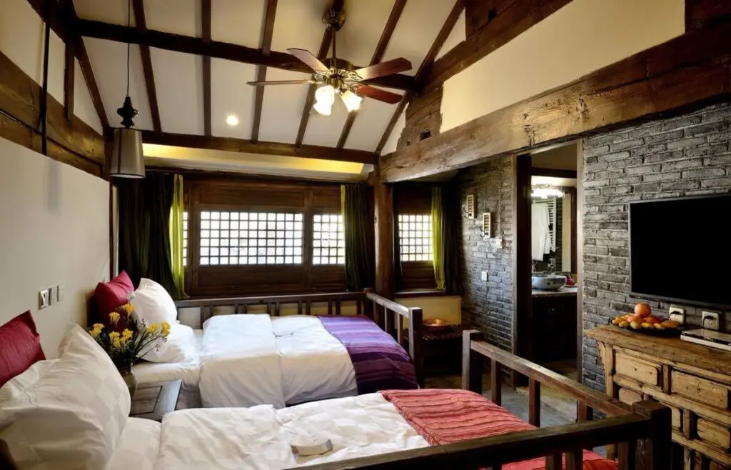 Лицзян: Blossom Hill Inn Lijiang Weavingland