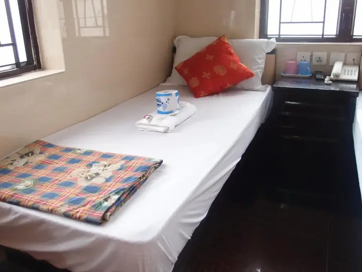 Гонконг: Nagaland Guest House