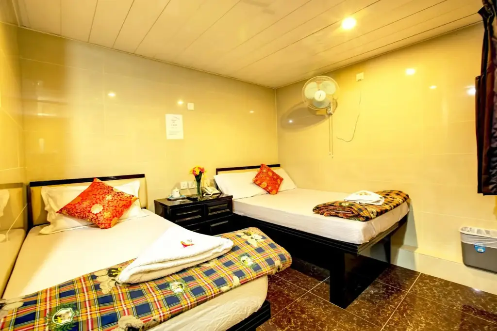 Гонконг: Nagaland Guest House