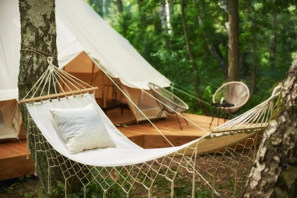 Лесной: Polyana Glamping (Поляна Глэмпинг)