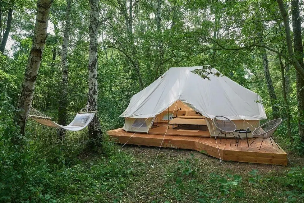 Лесной: Polyana Glamping (Поляна Глэмпинг)