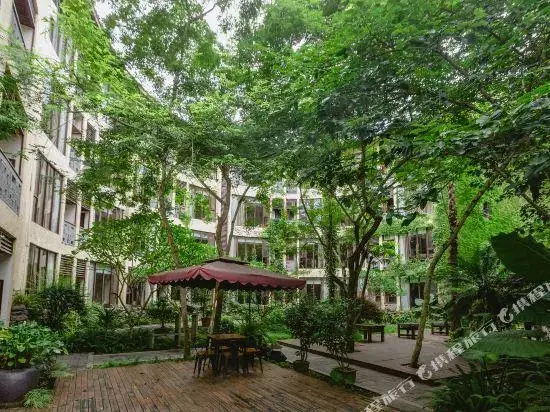 Чунцзо: Old Kapok Hotel