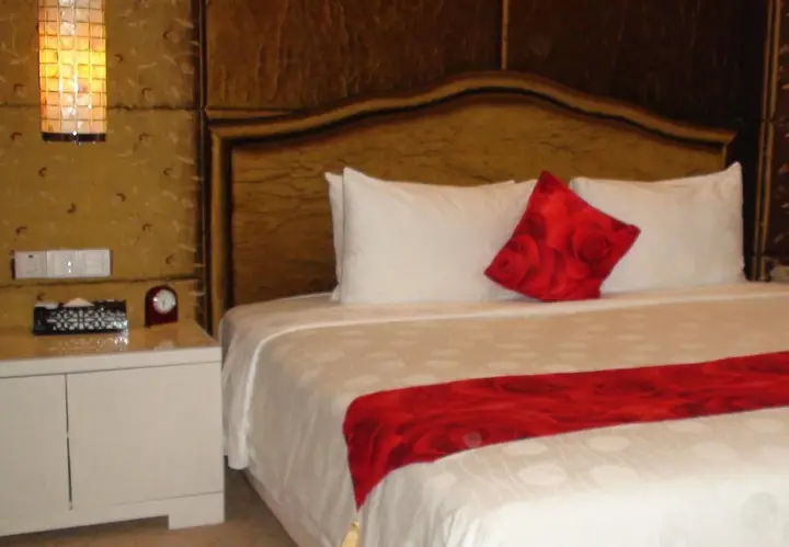 Дунгуань: The Q Hotel