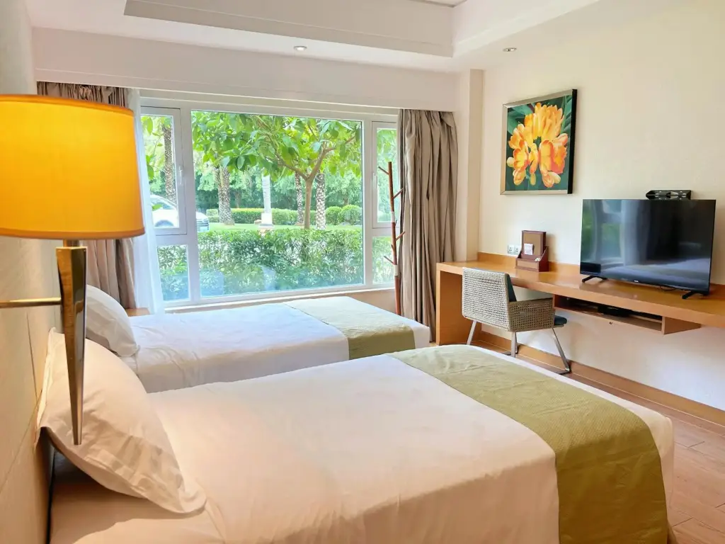 Санья: Ocean View Resort Yalong Bay