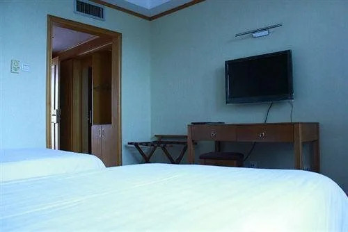 Циндао: Xueyuan Hotel