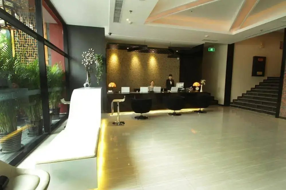 Пекин: Beijing Red Hotel