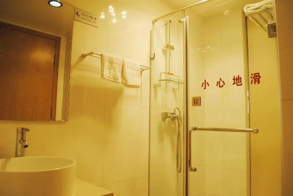 Далянь: Dalian Sanjin Business Hotel