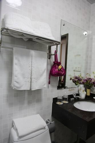 Янчжоу: Super 8 Hotel Yangzhou Shouxi Lake Wenchangge