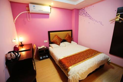 Янчжоу: Super 8 Hotel Yangzhou Shouxi Lake Wenchangge