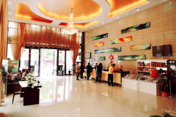 Ухань: Guiyuan Dajue Hotel