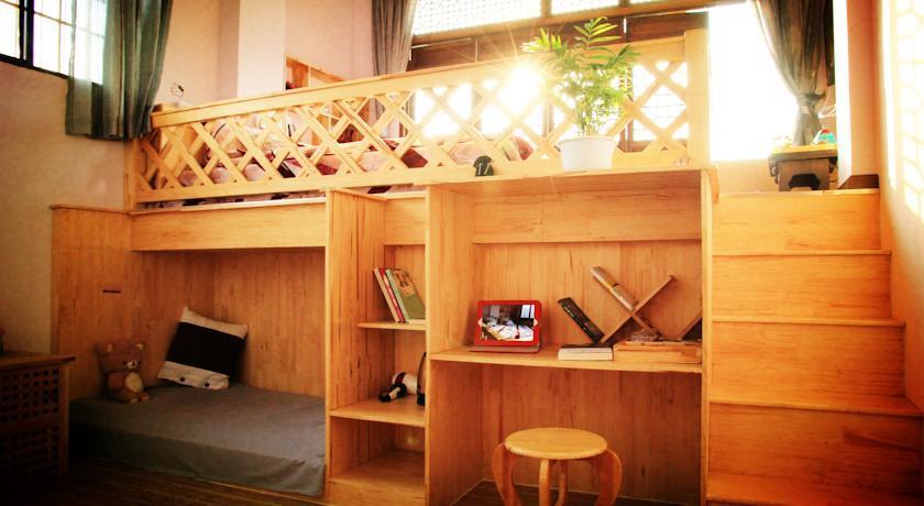 Баошань: Gezi De Heshun Time Inn