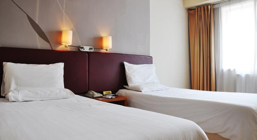 Пекин: Piao Home Inn Beijing West Railway Station
