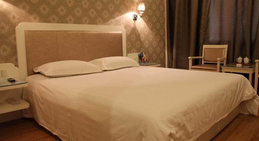 Шанхай: Wei Bo Hotel-South Train Station Branch